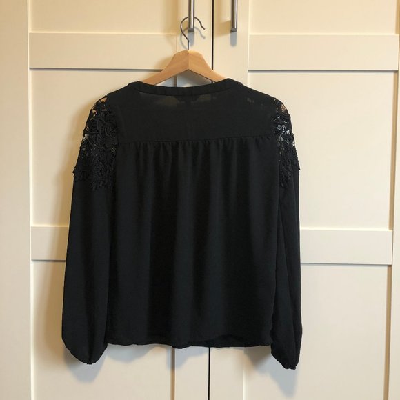 Loose Black Stringed Criss-Cross Top - Picture 2 of 4